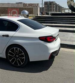 بی ئێم دەبڵیو سیریەس 5